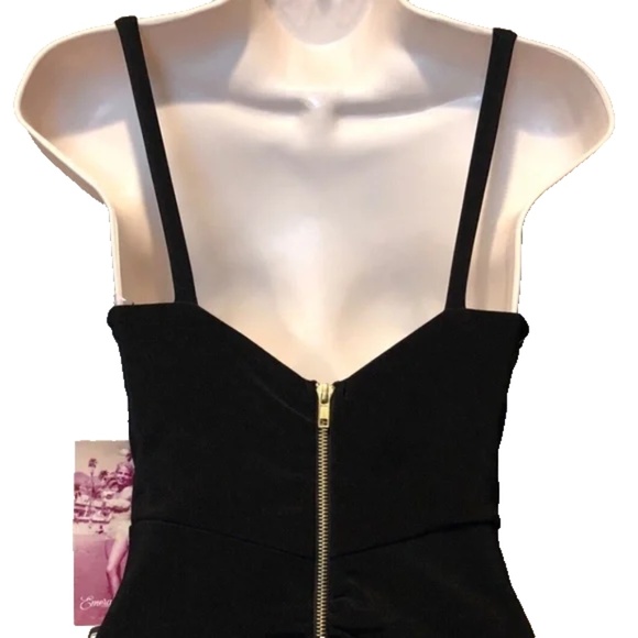 Emerald Sundae Black Banded V-Neck Evening Gown Chain Link Formal Maxi Dress - Picture 9 of 14